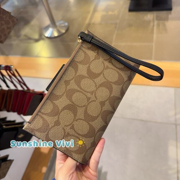 NWT COACH Tech Wallet in Colorblock Signature Canvas C2874 Gold/Tan/Black - Picture 5 of 5